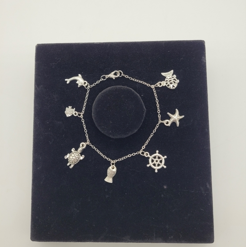 Handmade Silver Color Charm Bracelet (Sea Life)​​​